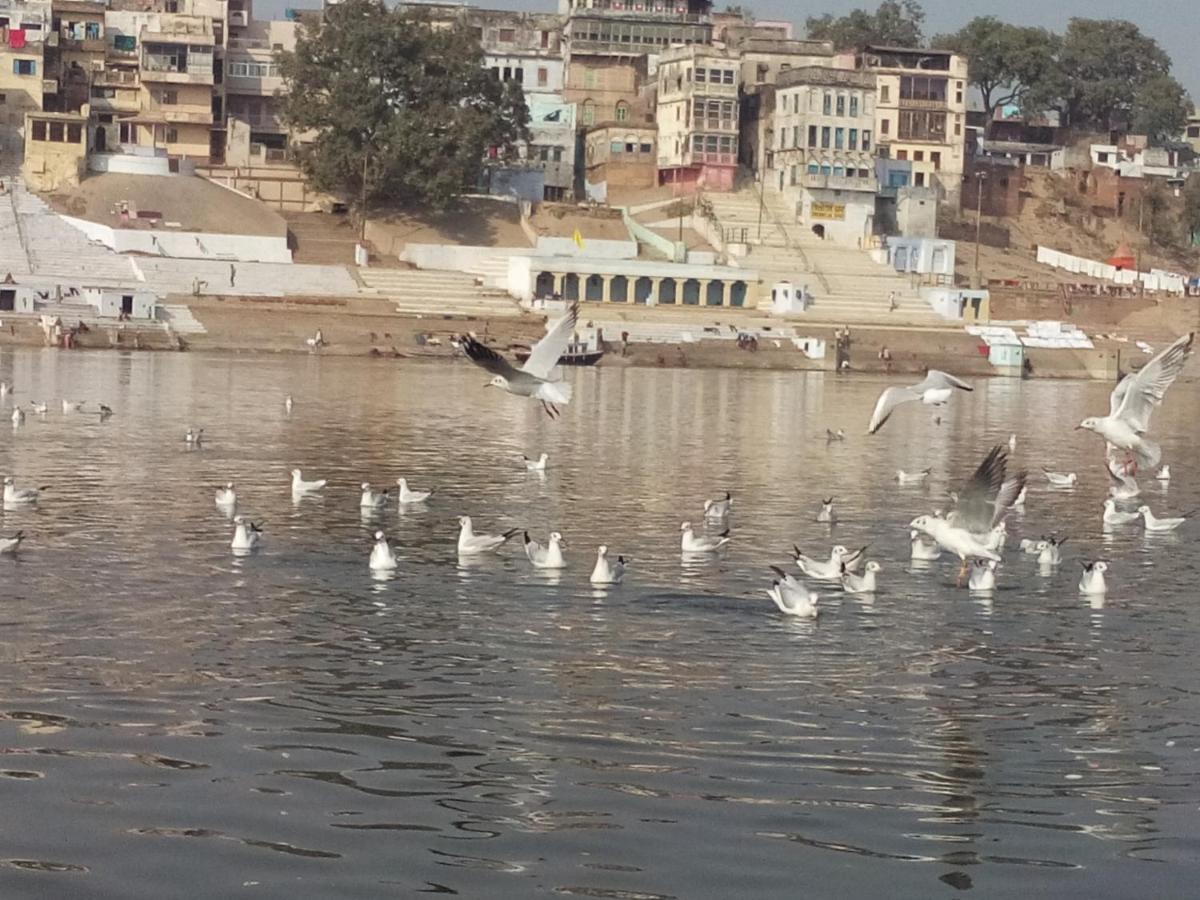Tandon Lodge On The Ganga Ghat Homestay Benares Buitenkant foto